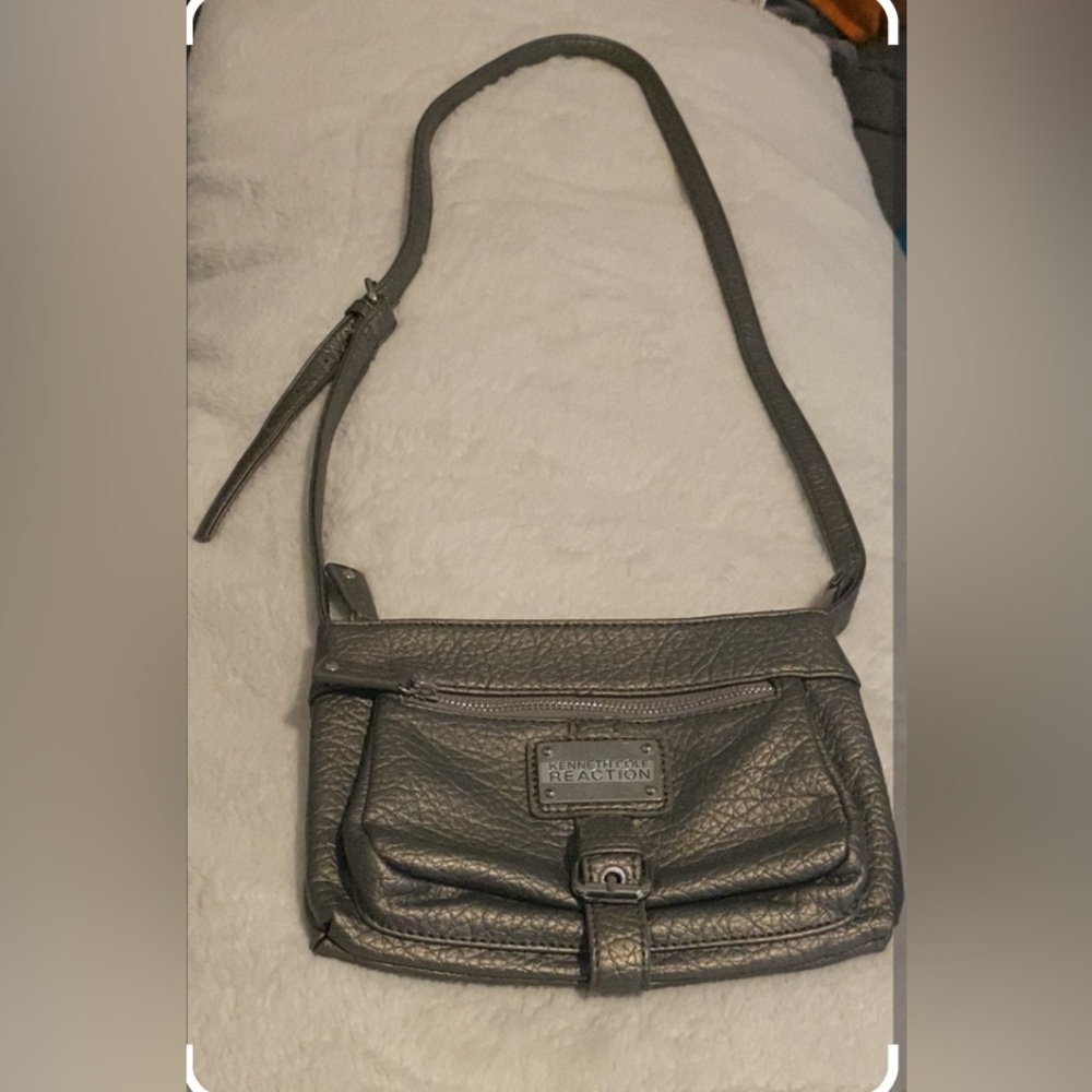Kenneth Cole Reaction Gray metallic Crossbody Bag